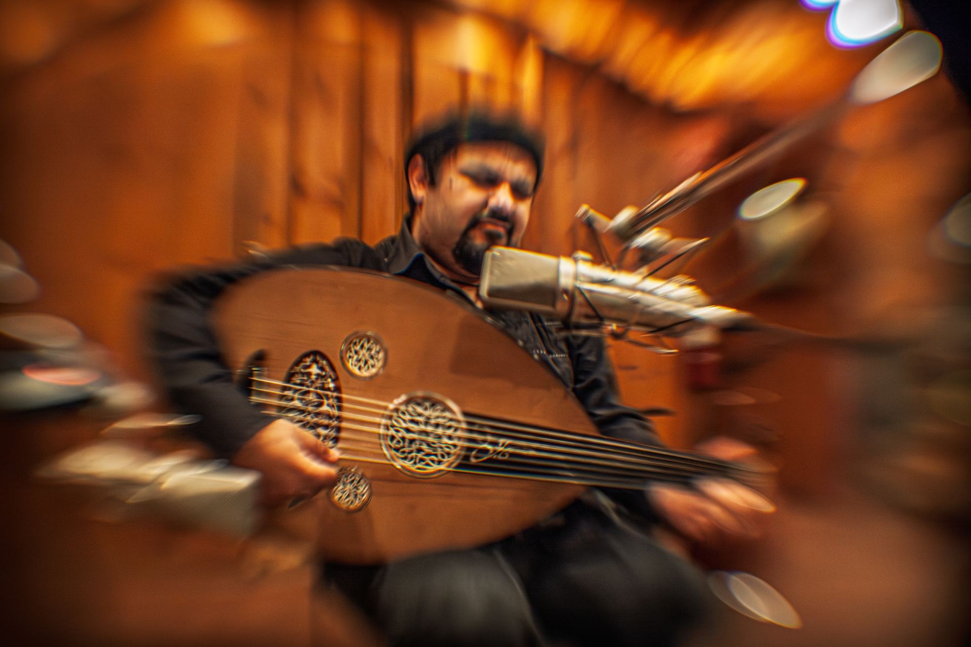 Joseph Tawadros recording The Hour of Separation in the studio